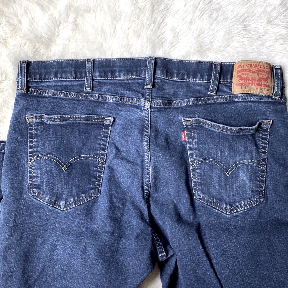 Levi’s 541 dark wash
